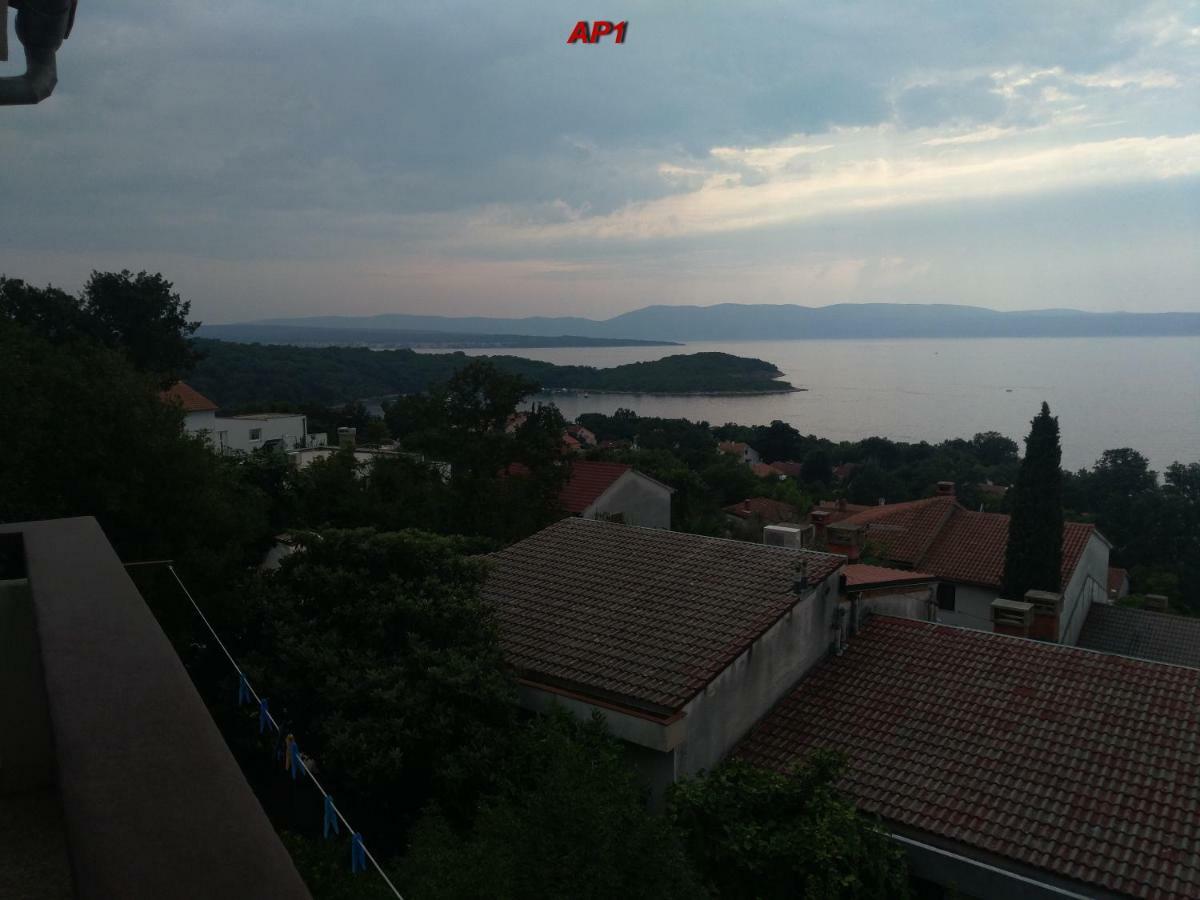 Apartments Sudic Njivice Exterior foto
